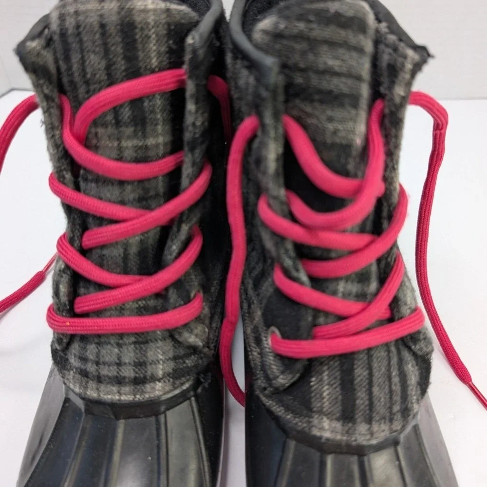 Girls Size 3 Plaid Duck Boots Black Pink Lace Winter Snow Rain Rubber Sole‎